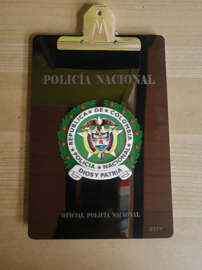 Planillero en acrilico