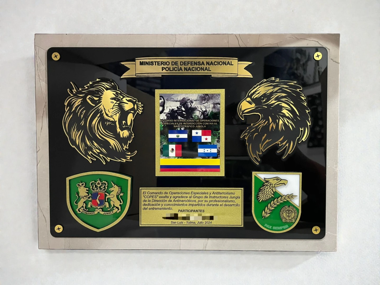 Placa pared alto relieve grande